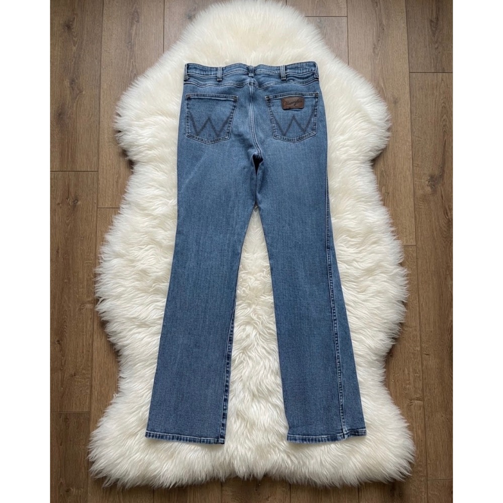 Wrangler Retro High Rise Flare Leg Jeans Medium Wash Western Cowgirl Sz 32